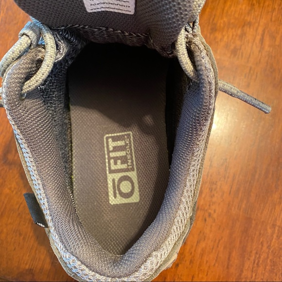 NWOT. WATERPROOF Oboz Sawtooth Low Hiking Shoe. Size 6.5. Never Worn. - Picture 3 of 7